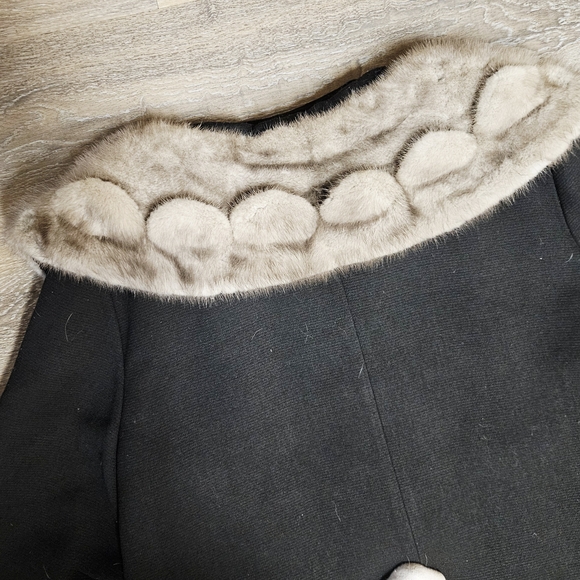 Penningtons Black Cape with Fur Collar Vintage Pure Virgin Wool Very Warm Heavy - Picture 7 of 11